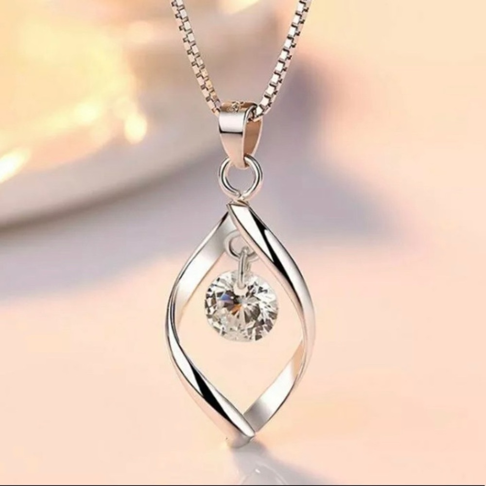 Women’s 925 Silver & Zircon Crystal Pendant Necklace